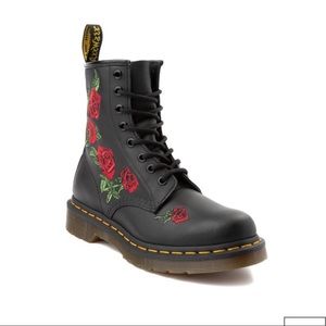 Dr. Martens 1460 Vonda Boot